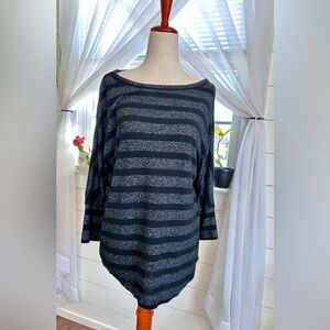 Market & Spruce black and gray striped women's top.
Size:S